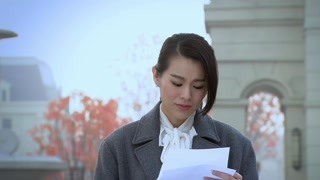《我的繼父是偶像》羅母信中要求曉曼帶一件非常重要的東西走