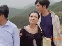 爱情自有天意-戚薇与谢佳见机场缠绵热吻