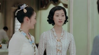 《小娘惹》丽贝儿来厨房找月娘 月娘迫不及待询问丽贝儿和陈锡的情况
