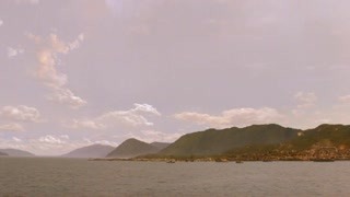 本該寧靜的午后 卻被戰火打擾