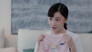 賀博雙雙準(zhǔn)備嬰兒衣服