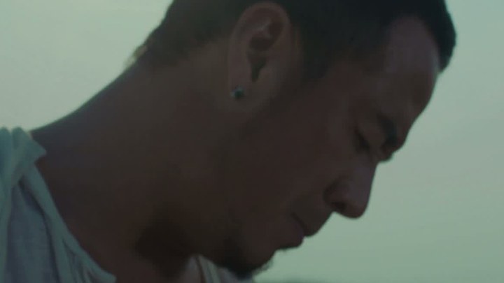 特殊身份 MV：楊坤演唱主題曲《我沒你想得那么堅強》