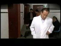 生死依托全集搶先看-第31集-躺在病床上的王天明親自指揮了這次遠程診療手術