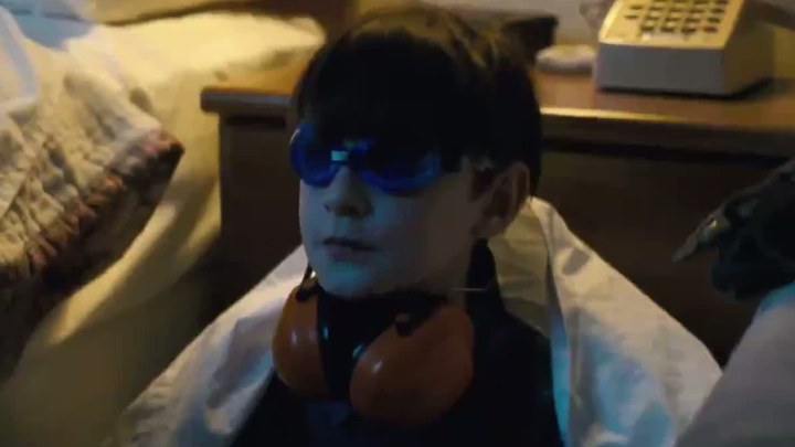 午夜逃亡 國際版預告片1