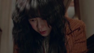 车红桃发现了小时候的秘密 难以接受