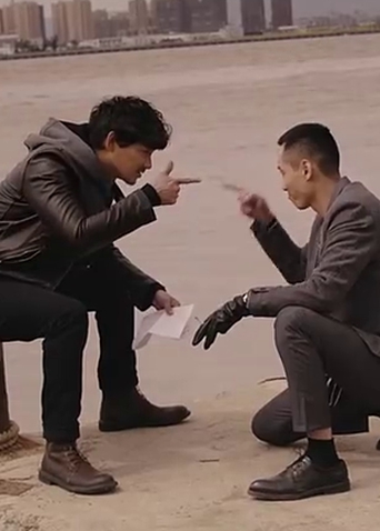 《过江龙》mv 听说这个魔性的BGM有抖腿加成