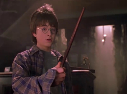 《哈利·波特与魔法石》4K修复3D版定档8月14日，重回魔法梦的起点！