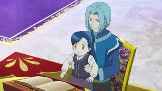 神官长抱着麦茵给她诵读圣典   这也太宠了吧