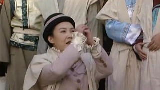 男子强行要劈开张铁林爷爷的棺材？这位女子当场发飙了！