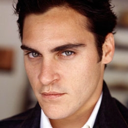 杰昆·菲尼克斯关系网