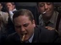 《股票分析师》-高清电影