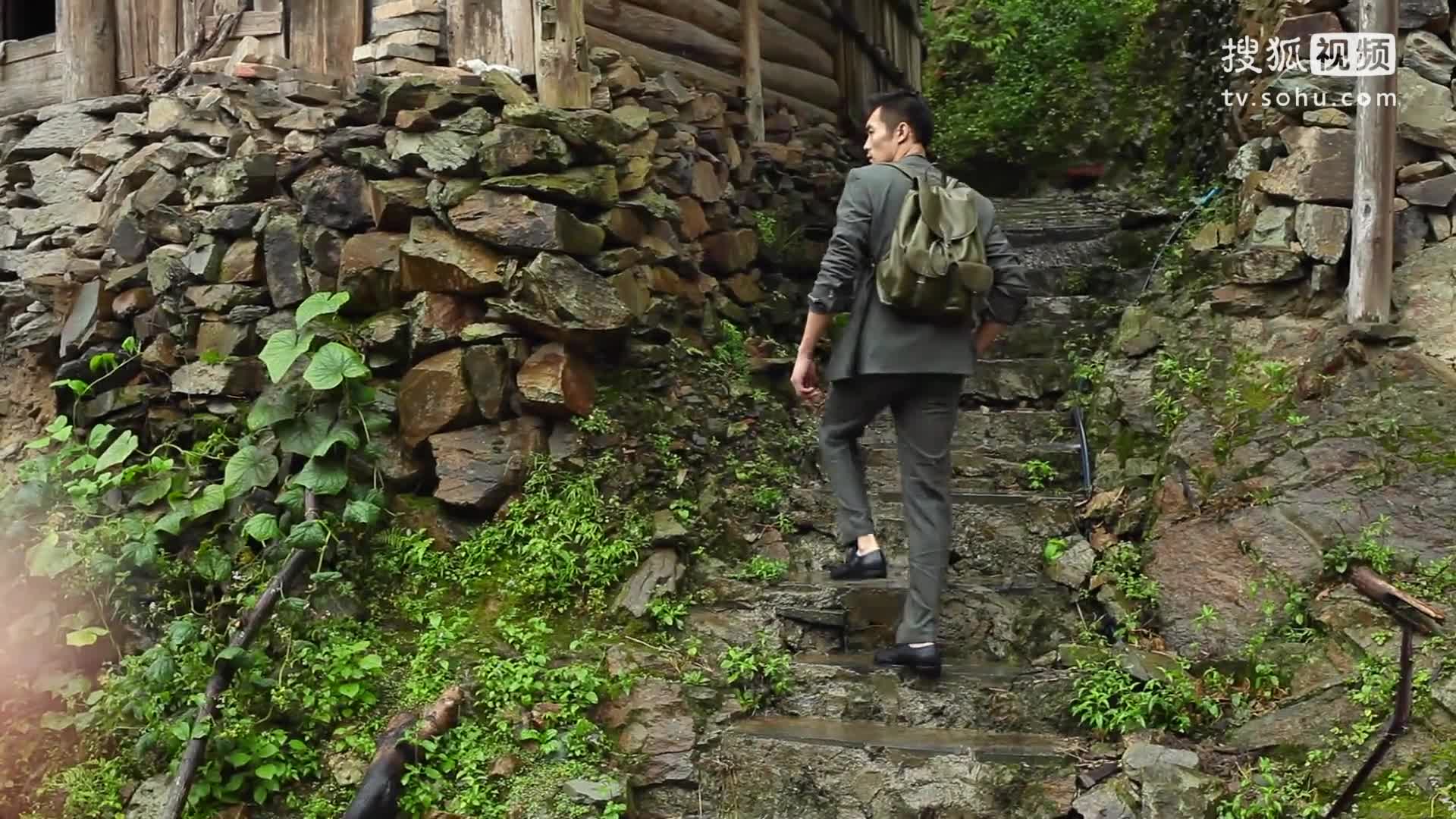 ELLEMEN 10月刊《COOLIFE》之时装大片寻路黔东南