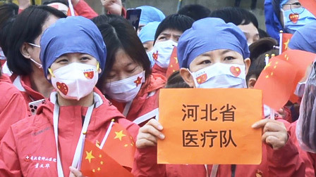 夫妻共上前線，溫暖瞬間令人落淚