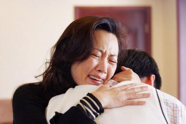 《女人不哭邓超版》全集-电视剧