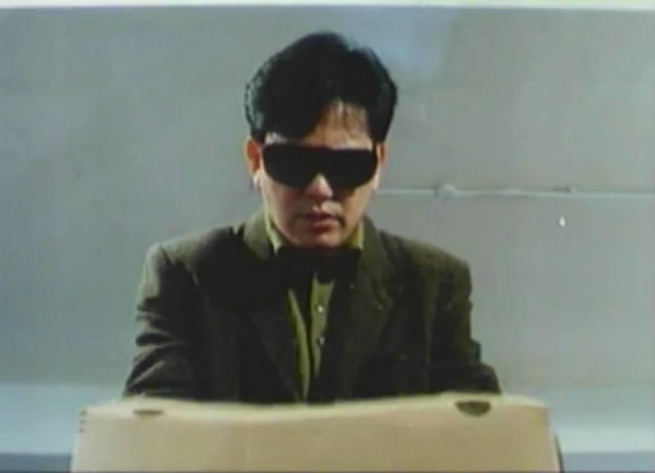 《有鬼住在隔壁》-高清电影-在线观看-搜狗影视