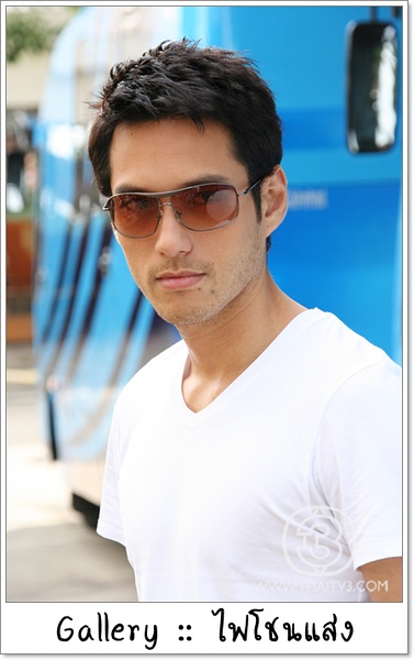 《炽热火花》全集-电视剧-在线观看-搜狗影视