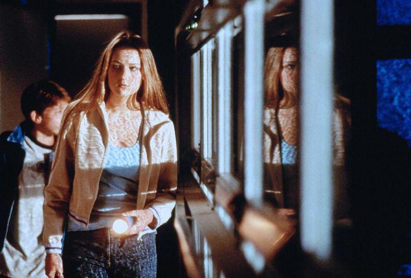 《玻璃屋的秘密》全集-高清电影完整版