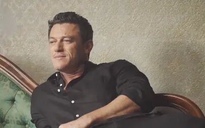 [图]【MV首播】Luke Evans - The First Time Ever I Saw Your Face