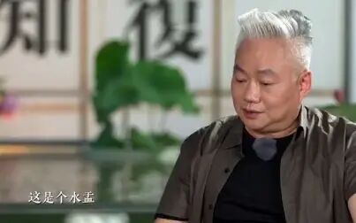 [图]元明清以来大量瓷器上绘有古典小说中的人物。