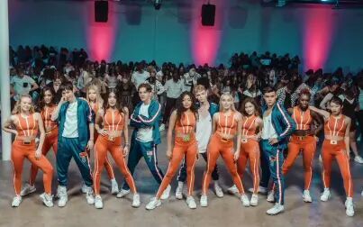 [图][新单MV]Now United - Crazy Stupid Silly Love (Official Music Video)