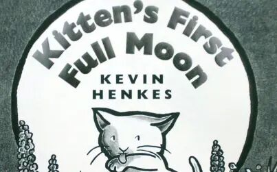 [图][英文经典童书]《小猫咪追月亮》Kittens First Full Moon