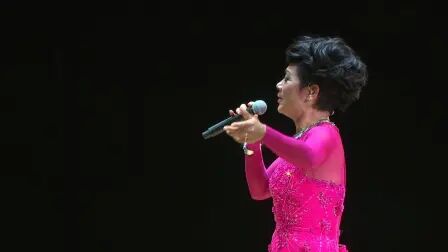 [图]演唱会丨叶丽仪 45年香港情演唱会~跪着听完吧~