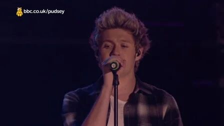 [图]【好听】One Direction - Night Changes - BBC Children in Need 2014