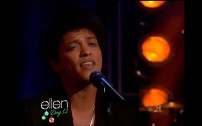 [图]【演奏尤克里里】Bruno Mars - Count on Me (Live on Ellen Show) 2012