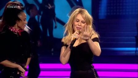 [图]Kylie Minogue - Dancing (Let's Dance S11E05 - 2018.04.14)