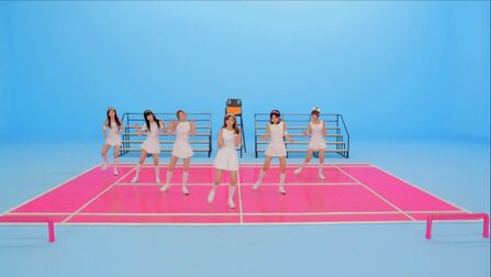 [图]七年前,Apink 发表歌曲《Mr.Chu》 Kpop现场版的微博视频