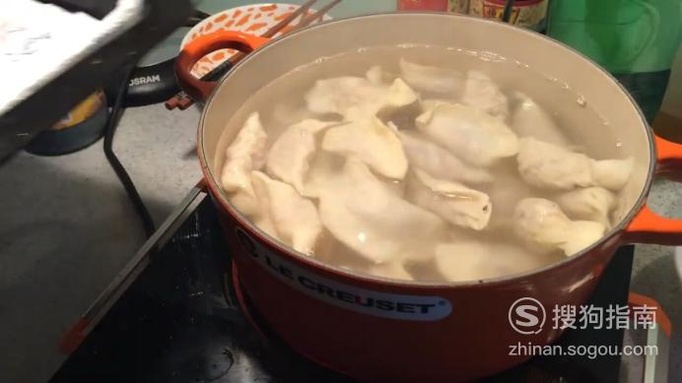 韭苔三鲜饺子的做法