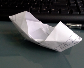 怎么用纸折出蓬蓬船