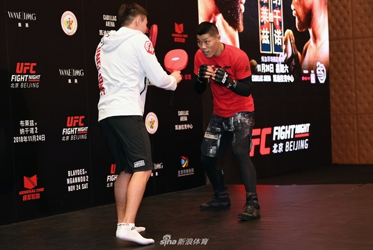 UFC北京赛公开训练精彩集锦(19) 第19页