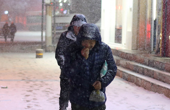 银装素裹 沈阳迎来入冬首场大规模降雪(2) 第2页