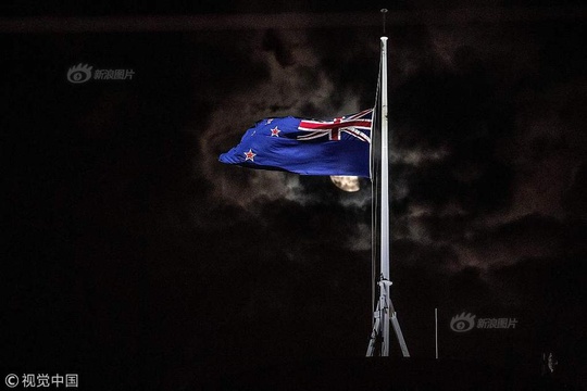 新西兰议会大厦降半旗哀悼遇难者 第1页