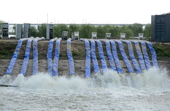 安徽:十八联圩生态湿地蓄洪区开机排涝(5) 第5页