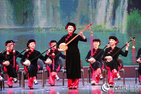 广西艺术学院举办歌曲《五色家园——广西壮族组歌》结题音乐会 第1页
