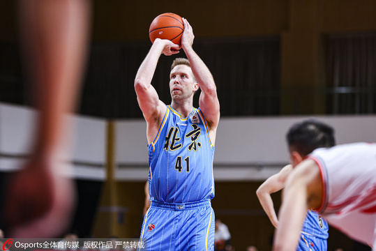 CBA常规赛:北京78-75青岛(4) 第4页