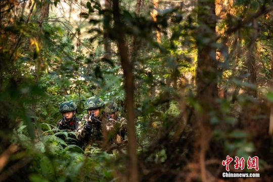 昼夜连战 直击武警桂林支队实战化练兵现场 第1页