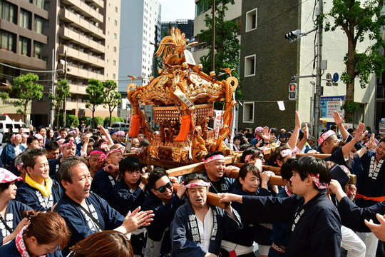 日本迎来“令和”时代首个神田祭 现场声势浩大(4) 第4页