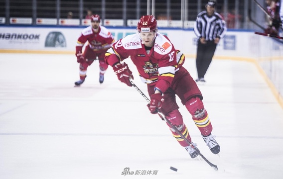 KHL万科龙现场观众近队史纪录(5) 第5页