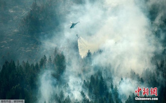 瑞典森林大火蔓延 政府出动飞机灭火 第1页