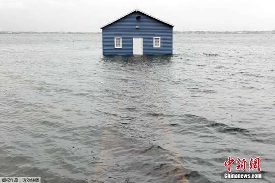 澳大利亚西部遭遇极端天气 水位暴涨 第1页