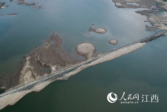 高清图:江西多地出现气象干旱 赣江水位持续走低(3) 第3页