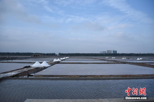 福建泉州碳九泄漏地:污染处置加紧进行 第1页