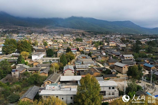 玉龙雪山下 这个穷山村在观光旅游中蝶变 第1页