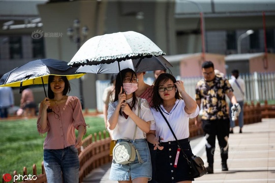 吉林迎“烧烤”模式 长春高烧至35℃,比三亚还热2度! 第1页