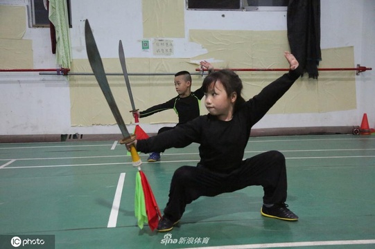 沈阳儿童进行武术训练 一招一式有模有样 第1页