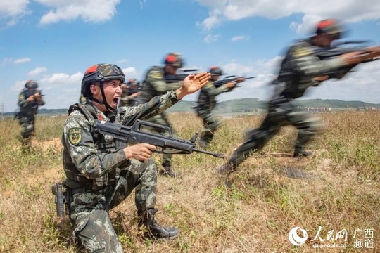 武警广西总队:厉兵秣马迎“八一” 紧贴实战励尖兵(14) 第14页