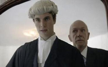 亲戚朋友被刑事拘留后请律师最好时机